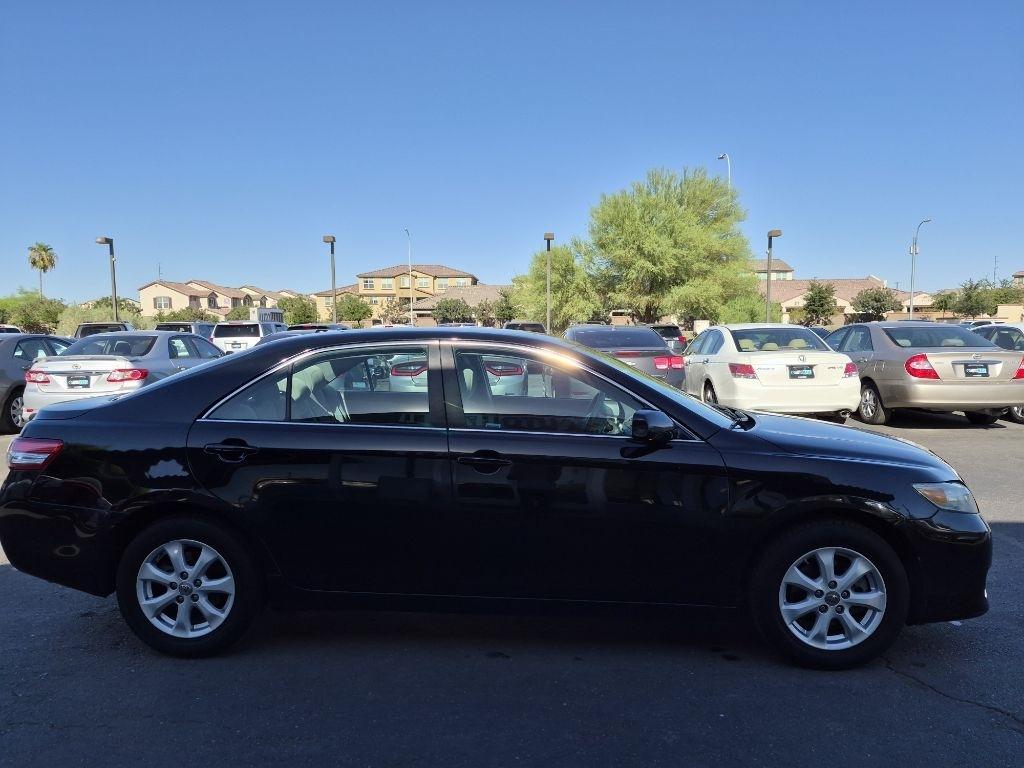 Toyota Camry  2011