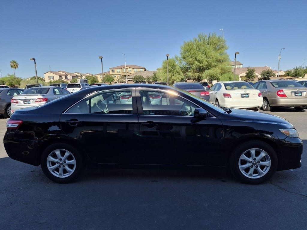 Toyota Camry  2011
