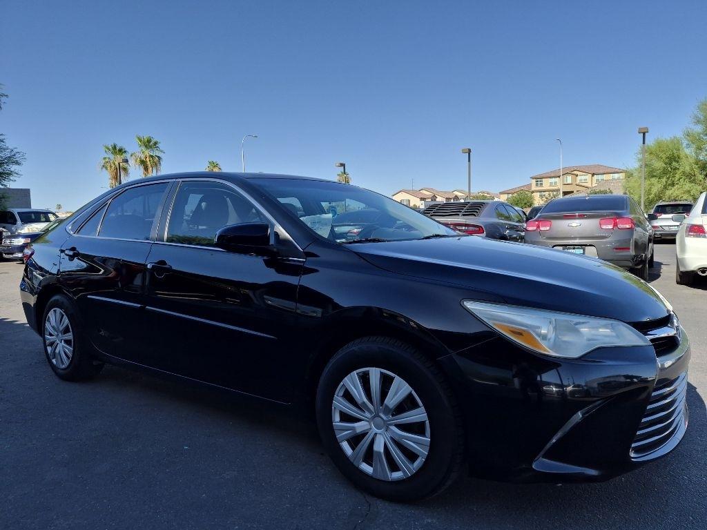 Toyota Camry  2017