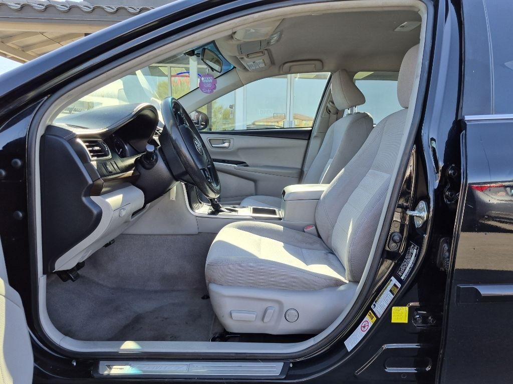 Toyota Camry  2017