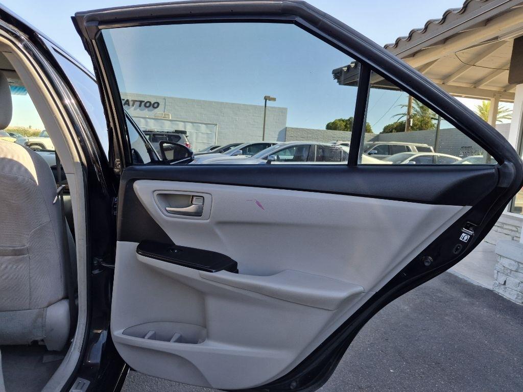 Toyota Camry  2017