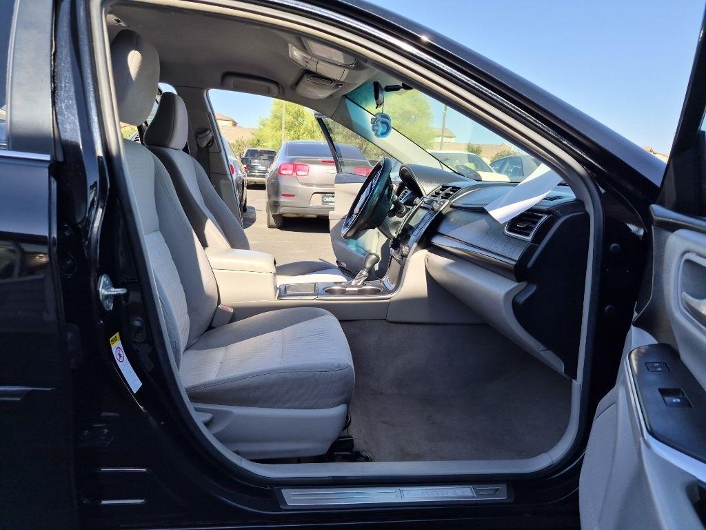 Toyota Camry  2017