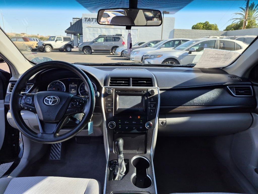 Toyota Camry  2017
