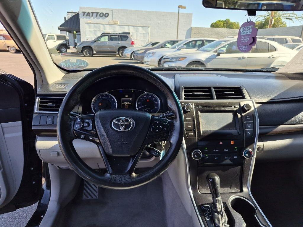 Toyota Camry  2017