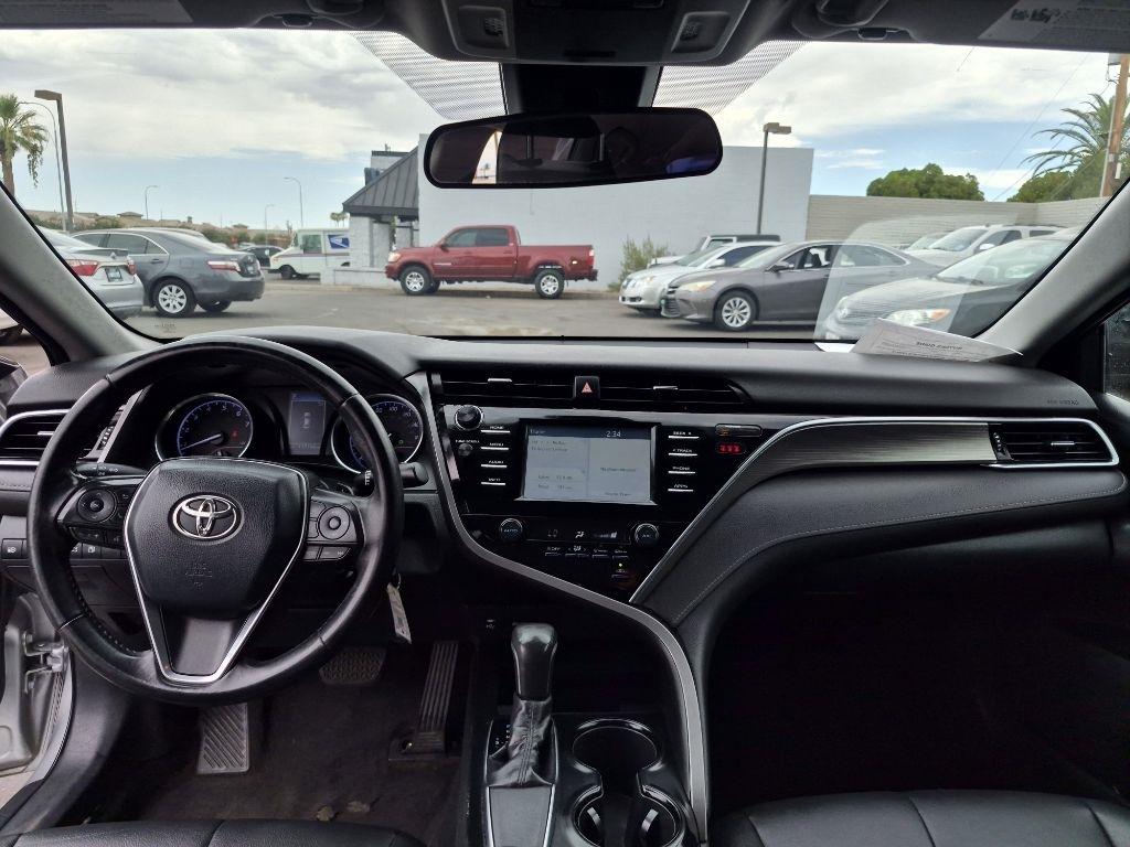 Toyota Camry  2018