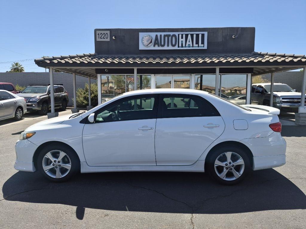 Toyota Corolla  2013