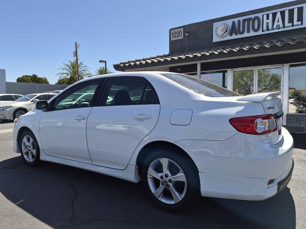 Toyota Corolla  2013