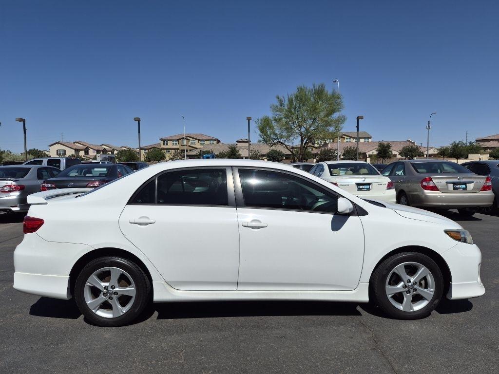 Toyota Corolla  2013