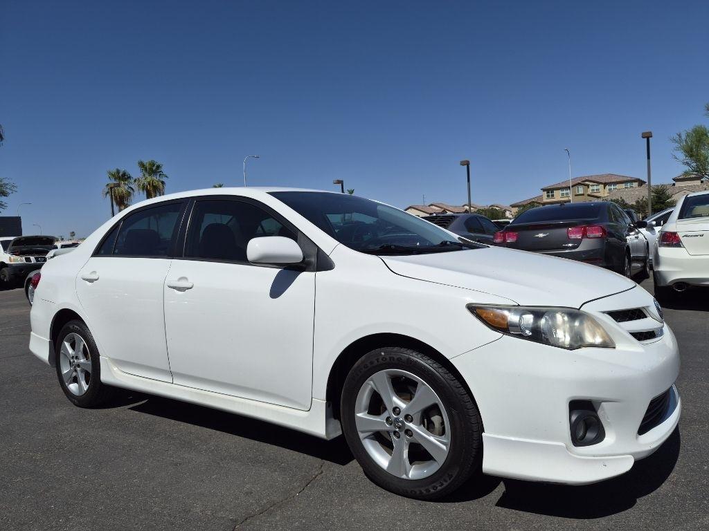 Toyota Corolla  2013