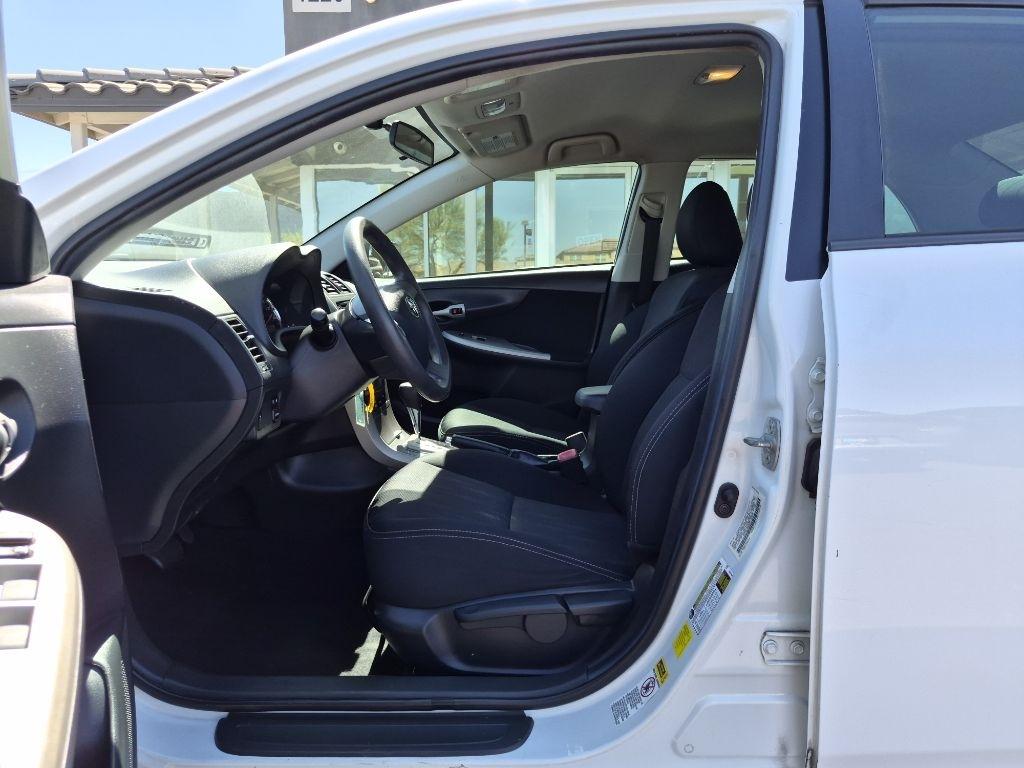Toyota Corolla  2013