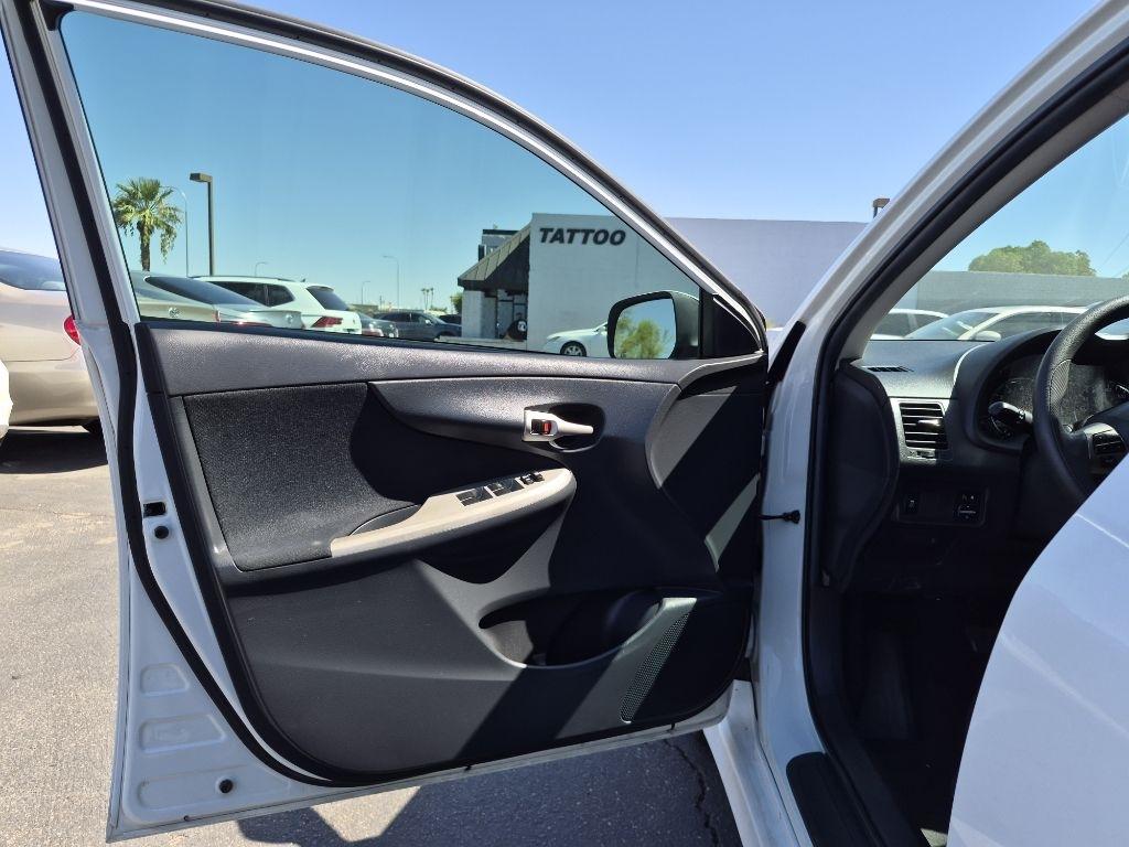 Toyota Corolla  2013
