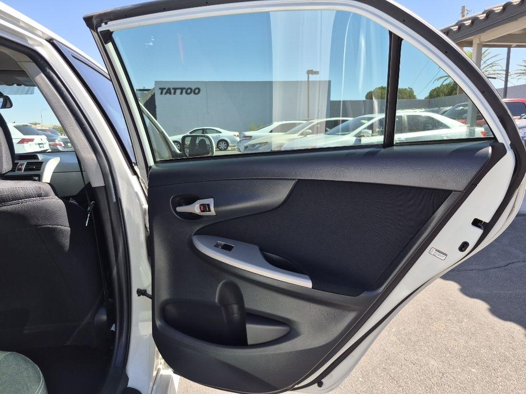 Toyota Corolla  2013