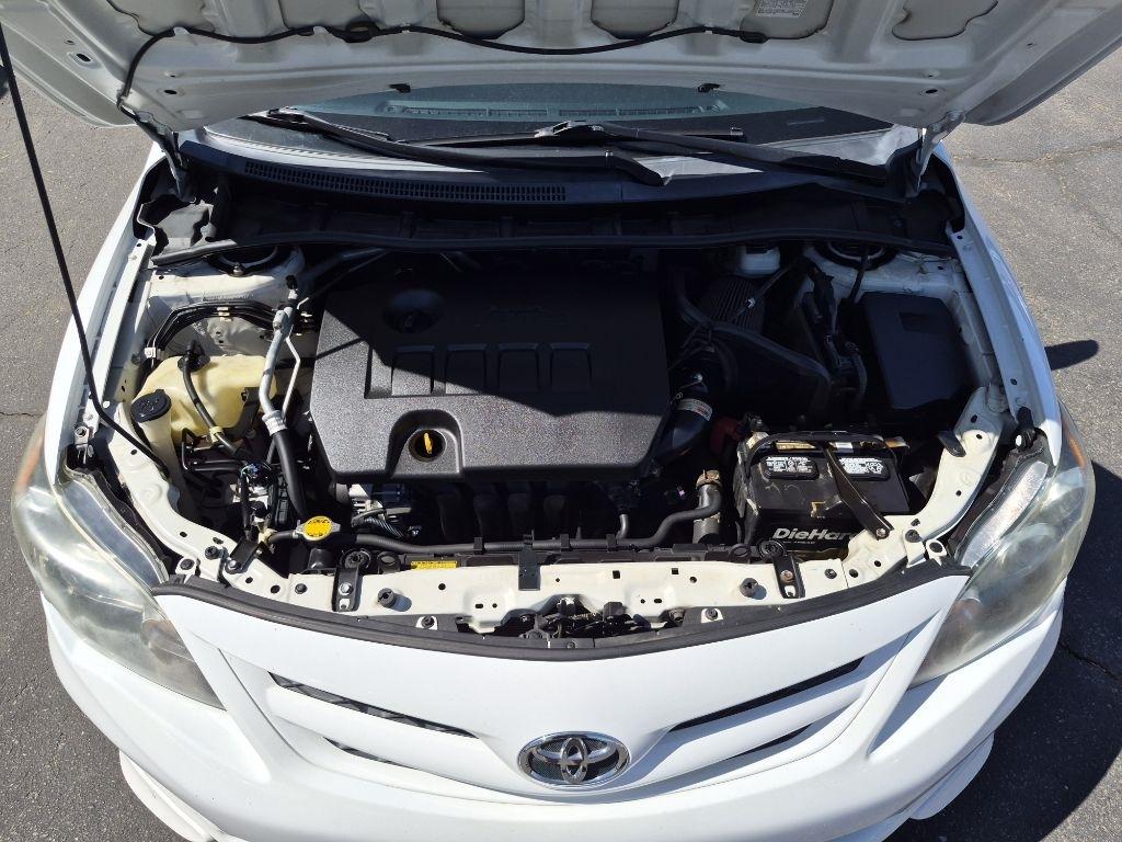 Toyota Corolla  2013