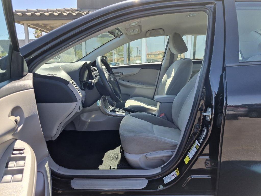 Toyota Corolla  2013