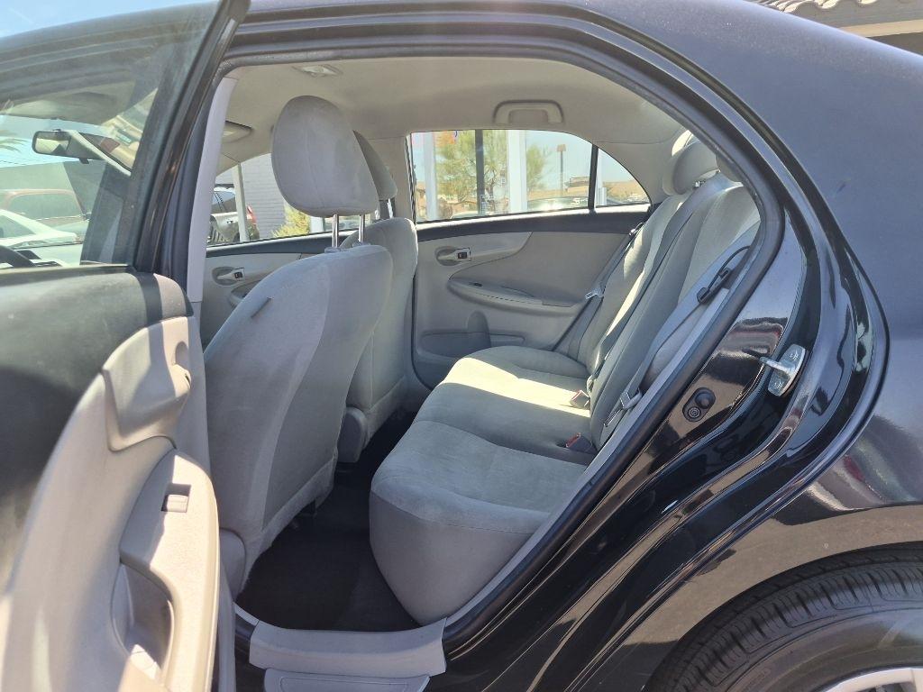 Toyota Corolla  2013