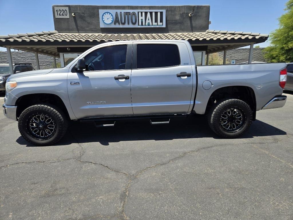 Toyota Tundra  2016