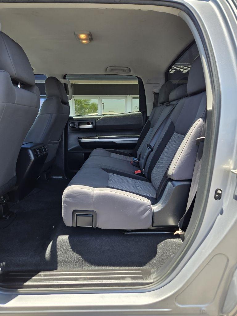Toyota Tundra  2016