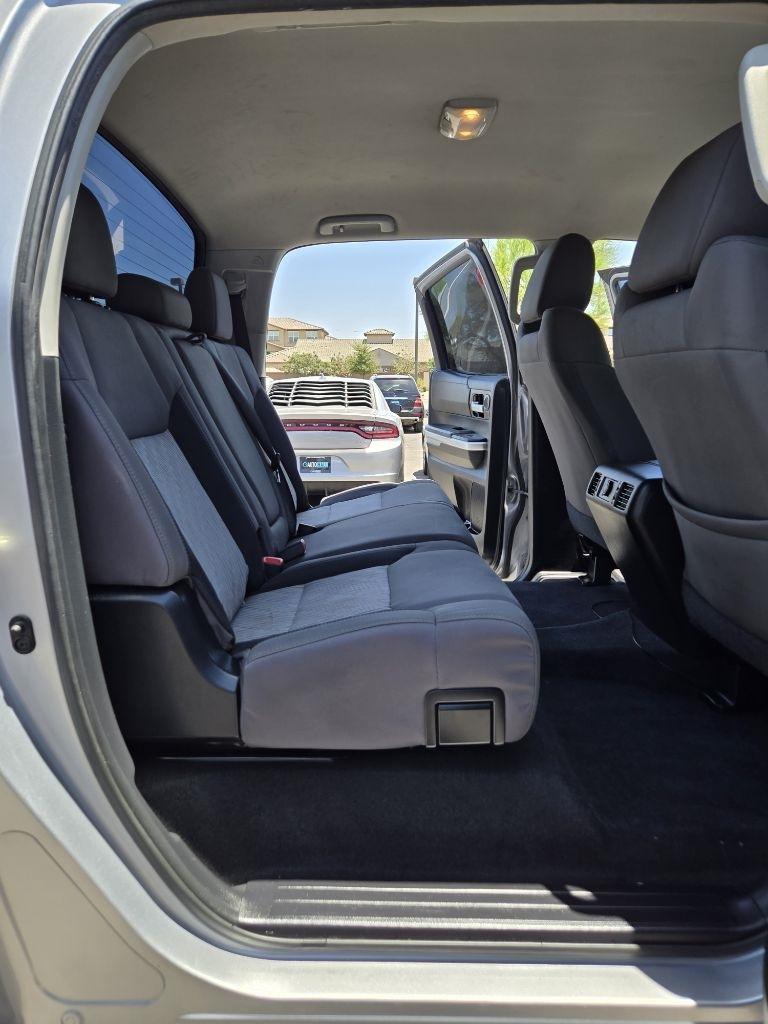 Toyota Tundra  2016