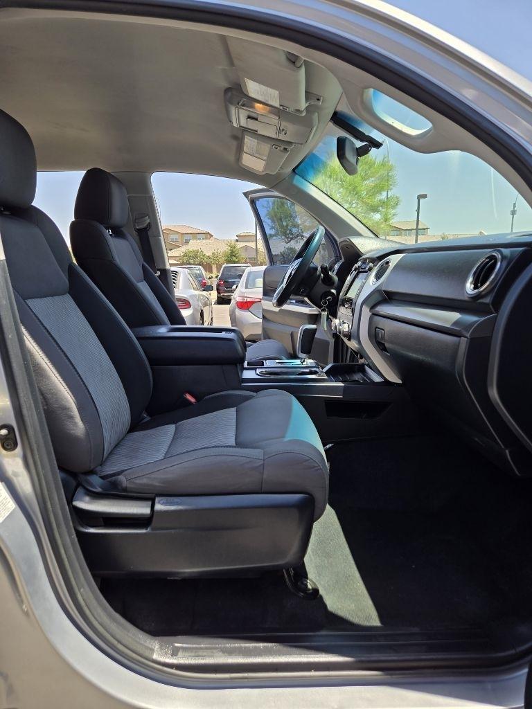 Toyota Tundra  2016