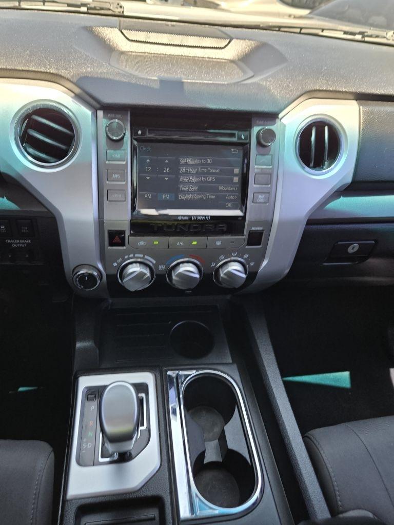 Toyota Tundra  2016