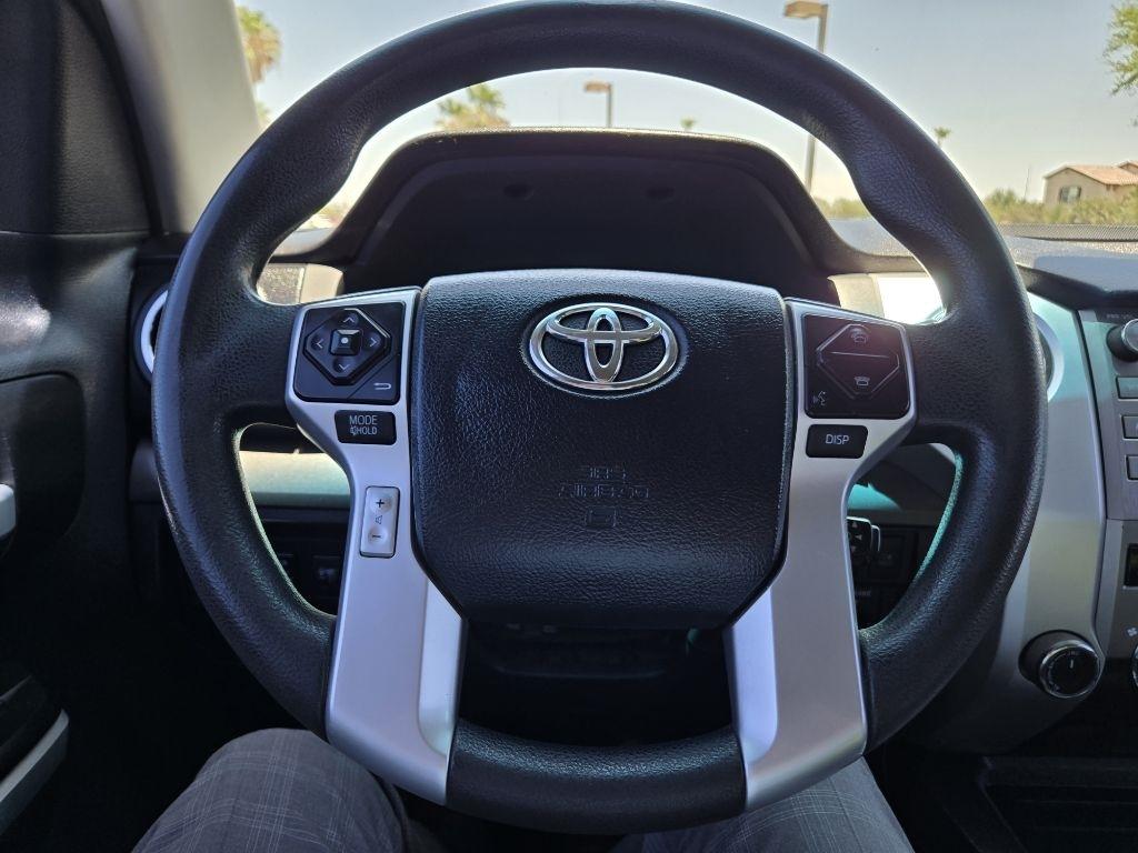 Toyota Tundra  2016