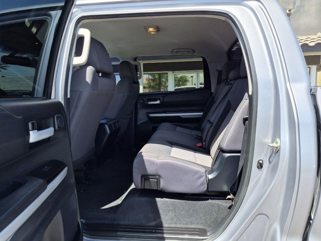Toyota Tundra  2016