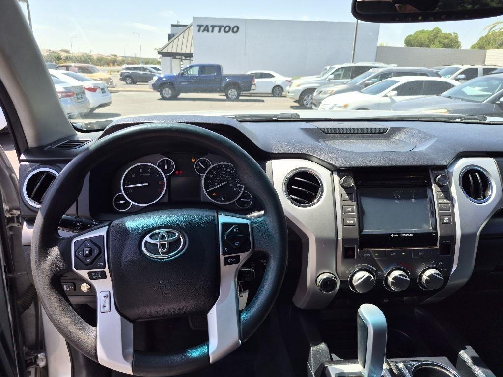 Toyota Tundra  2016