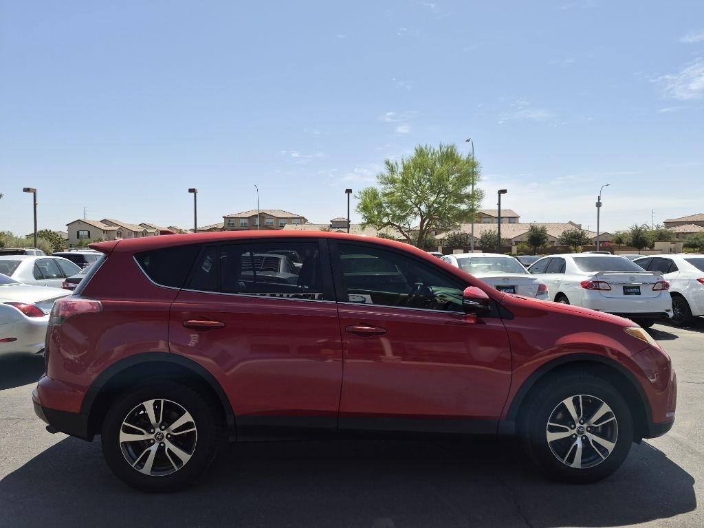 Toyota RAV4  2017