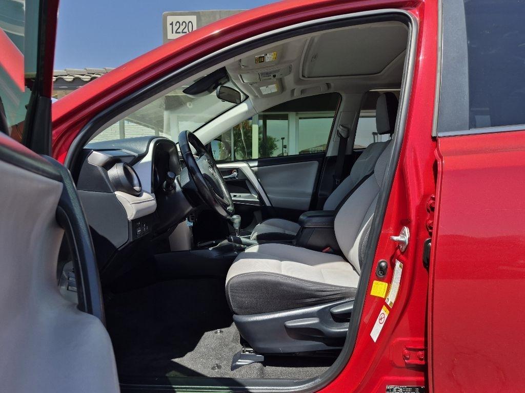 Toyota RAV4  2017