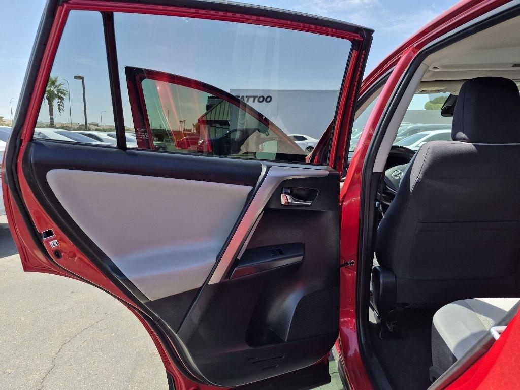 Toyota RAV4  2017