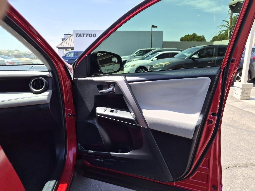Toyota RAV4  2017