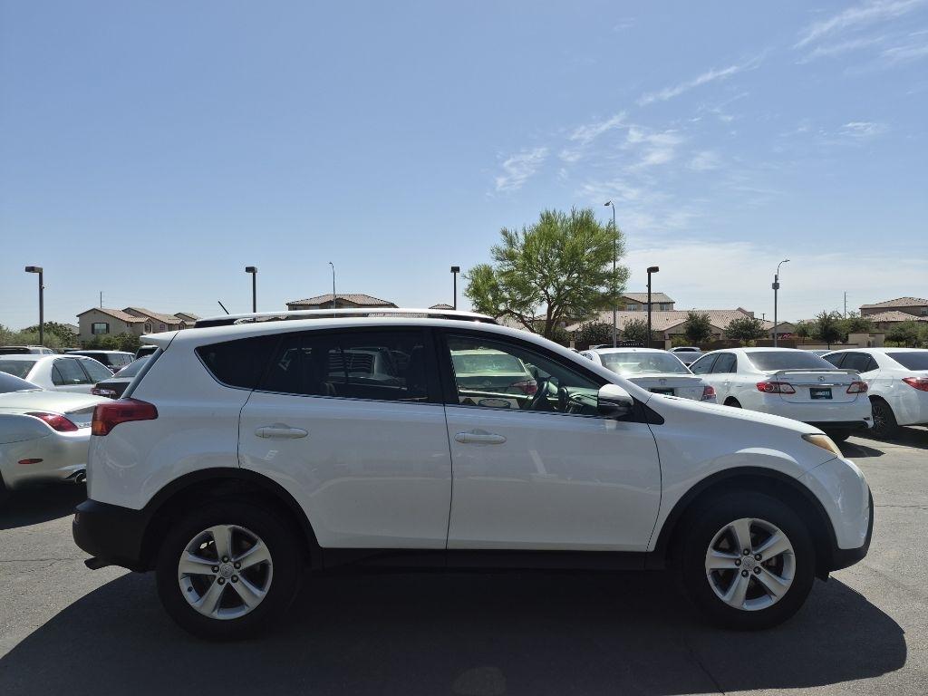 Toyota RAV4  2014