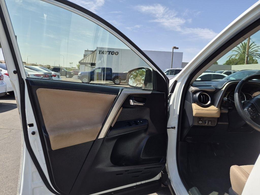 Toyota RAV4  2014