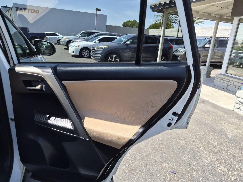 Toyota RAV4  2014