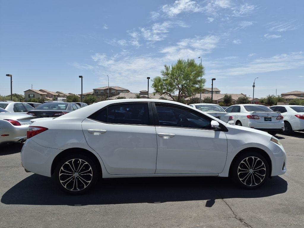 Toyota Corolla  2016