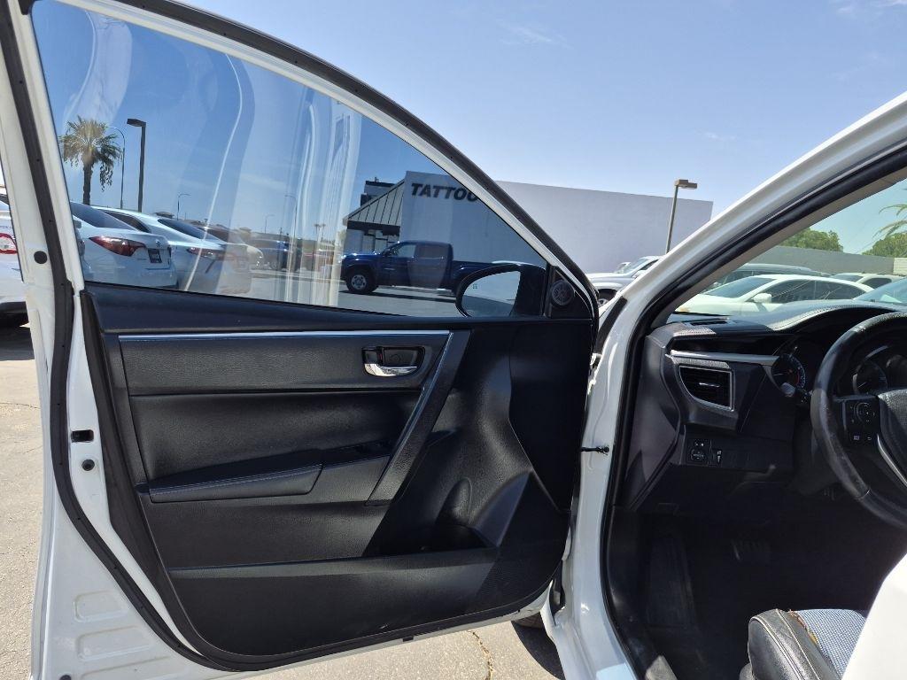 Toyota Corolla  2016