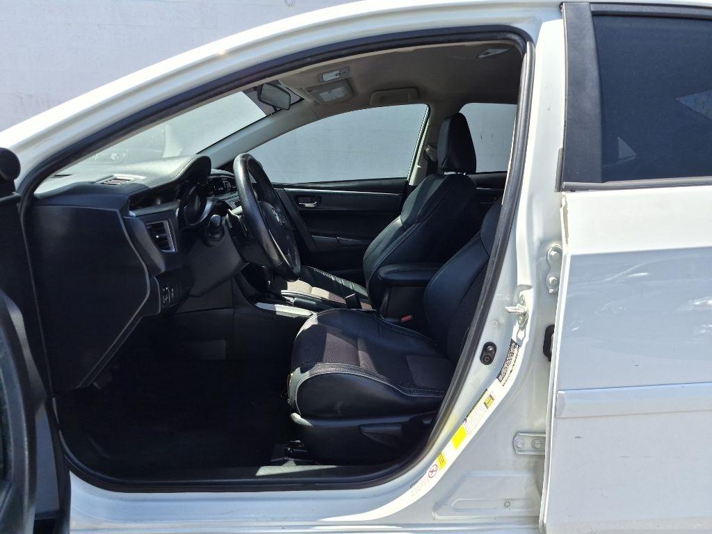 Toyota Corolla  2015