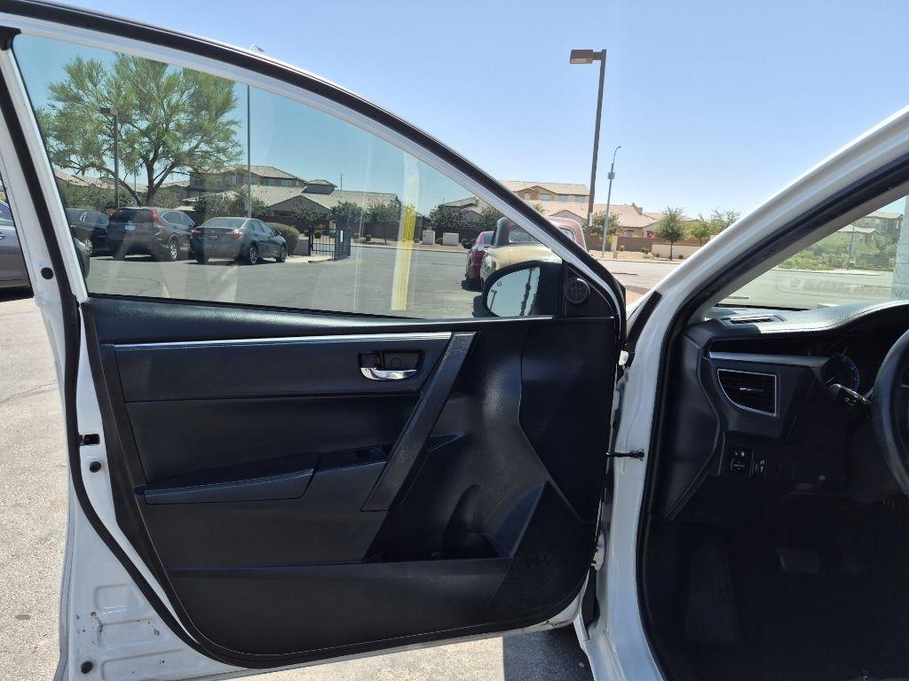 Toyota Corolla  2015