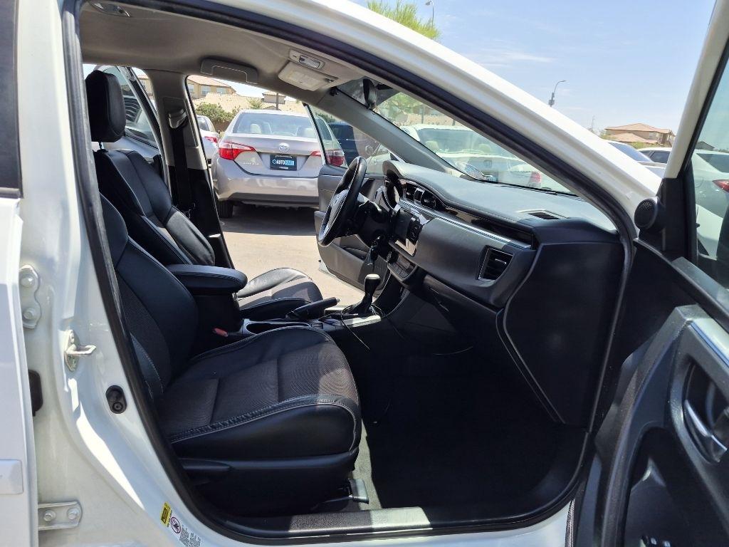 Toyota Corolla  2015