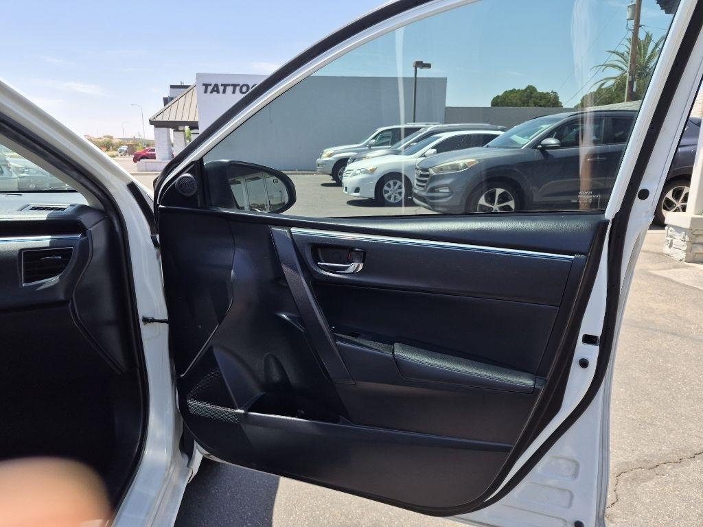 Toyota Corolla  2015