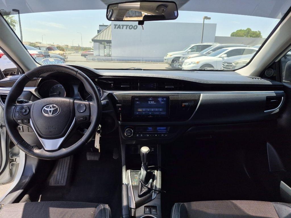 Toyota Corolla  2015
