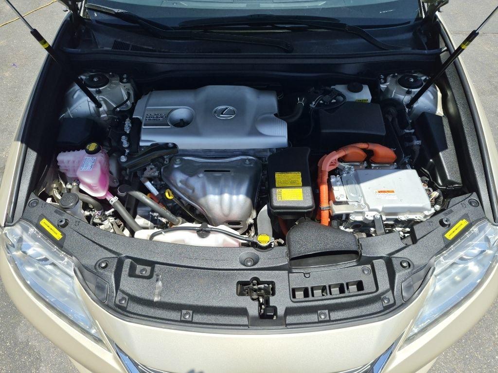Lexus ES 300h  2013