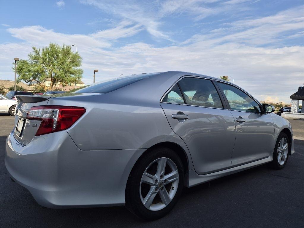 Toyota Camry  2012