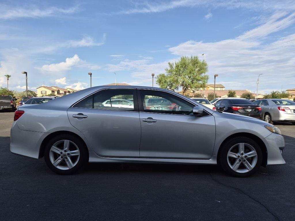 Toyota Camry  2012