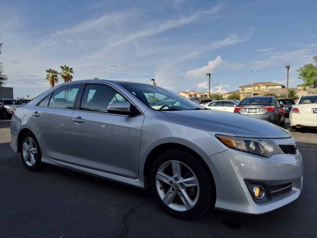 Toyota Camry  2012