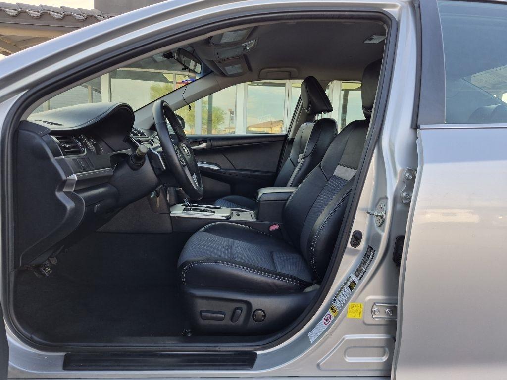 Toyota Camry  2012