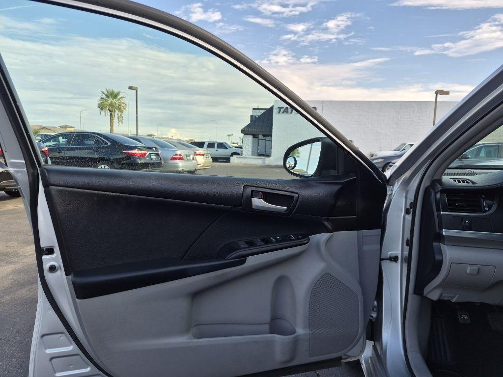 Toyota Camry  2012