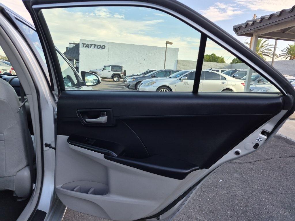 Toyota Camry  2012