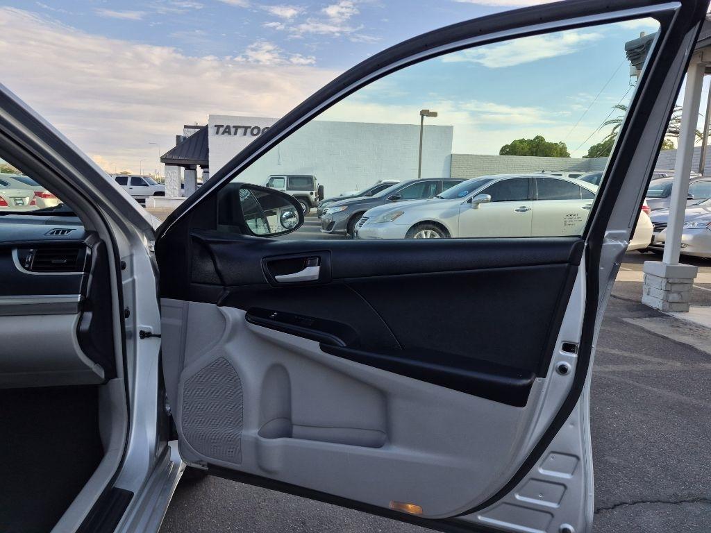 Toyota Camry  2012