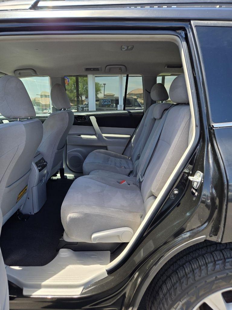 Toyota Highlander  2011